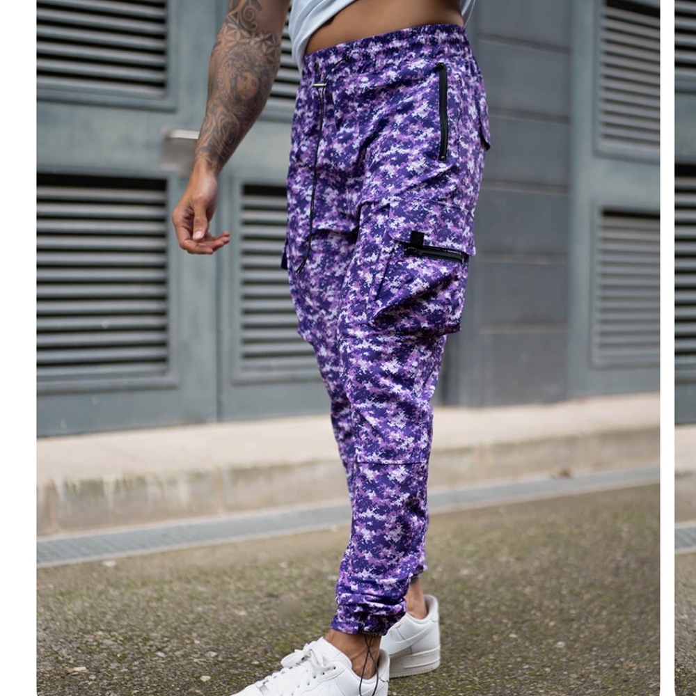 NWT - Sinners Attire - Raptor Cargo Pants Joggers - Camo Purple - Sz M